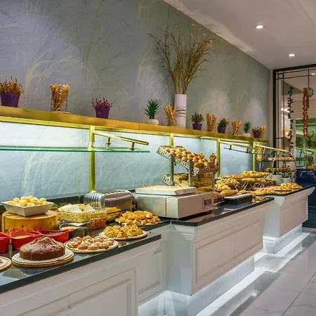 Kaya Fair & Convention 5*