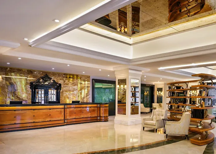 Kaya Fair & Convention Hotel 5*