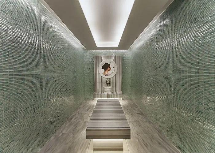 Kaya Fair & Convention 5*