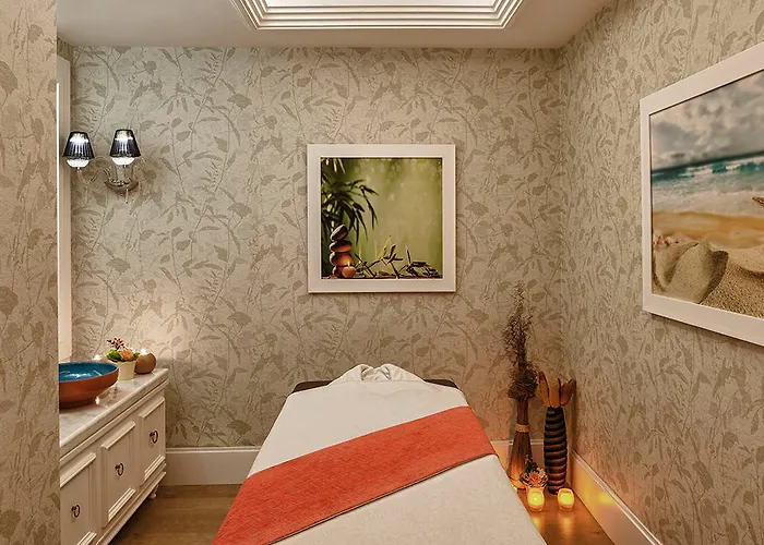 Kaya Fair & Convention Hotel 5*