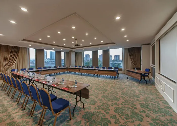 Kaya Fair & Convention Hotel 5*